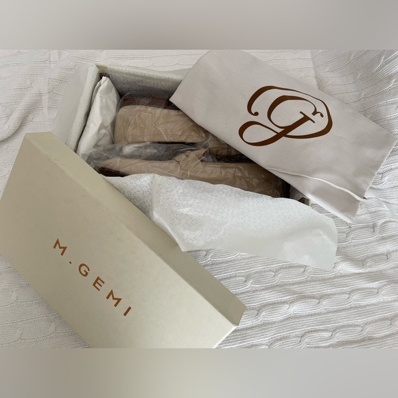 M. Gemi Sacca Donna Classic Italian Loafer in Oatmeal Suede Size EU 39 US 8.5 - Picture 11 of 11